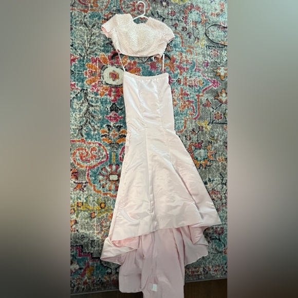 PROM DRESS! - Picture 2 of 3